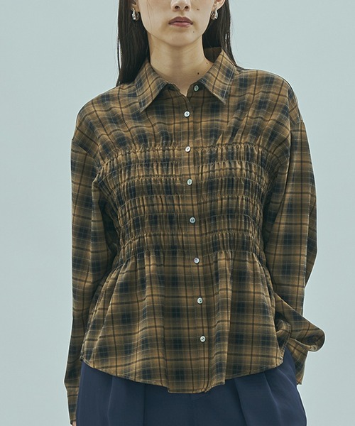 ROSE BUD(ローズバッド)の「SHIRRING SHIRT(シャツ/ブラウス・レディース・ブルー/ブラウン・ONE SIZE)」の1枚目の写真
