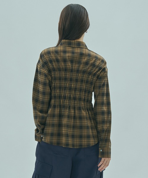ROSE BUD(ローズバッド)の「SHIRRING SHIRT(シャツ/ブラウス・レディース・ブルー/ブラウン・ONE SIZE)」の8枚目の写真