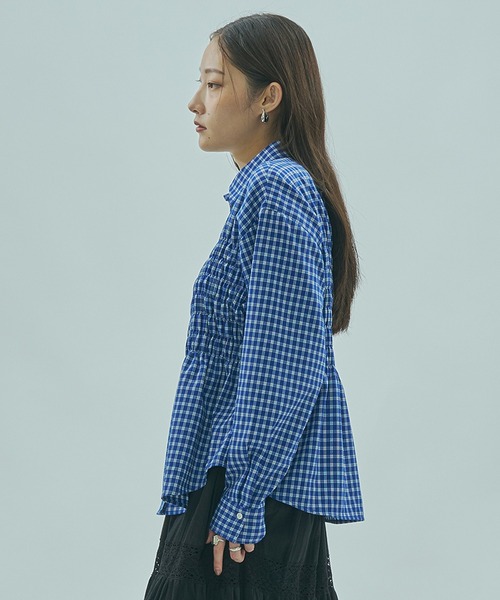 ROSE BUD(ローズバッド)の「SHIRRING SHIRT(シャツ/ブラウス・レディース・ブルー/ブラウン・ONE SIZE)」の13枚目の写真