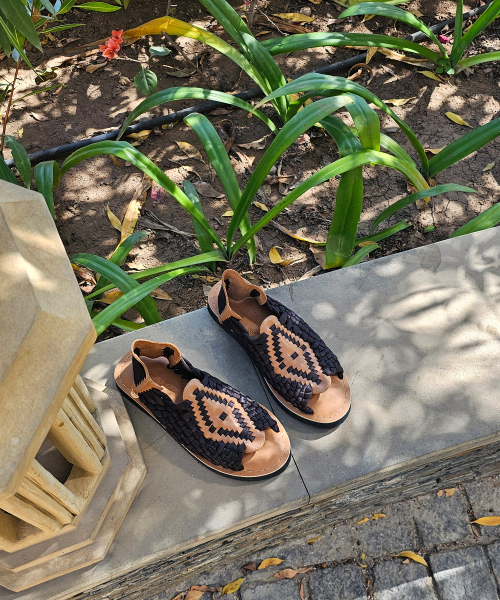 Chubasco(チュバスコ)の「夏サンダル アズテック2 AZTEC2 AZT0301 タン/ブラック(サンダル・レディース・その他・25cm/26cm/24cm/27cm/28cm/29cm/23cm/22cm)」の2枚目の写真
