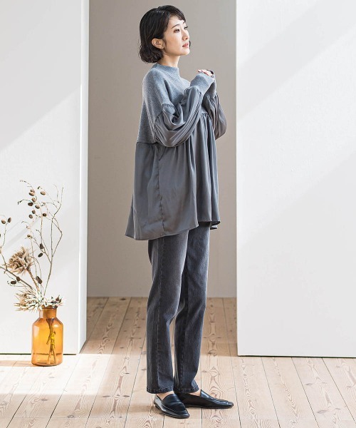 la.f…（ラエフ）の「【WEB限定】"1枚でサマになる"ふんわりドッキングニット（ニット/セーター・レディース・ブラック/ライトグレー・9号）」の11枚目の写真