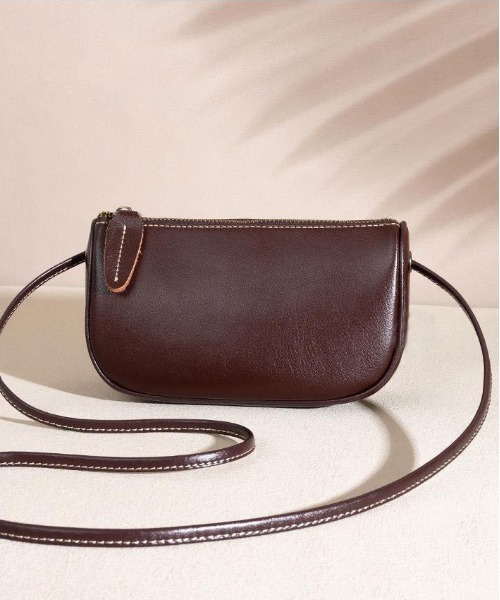 NiiNa(ニーナ)の「【 NiiNa / ニーナ 】高品質レザー2WAYクラシックミニバッグ(ショルダーバッグ・レディース・ブラウン/ホワイト/ダークブラウン/ブラック・FREE)」の3枚目の写真