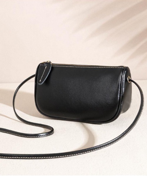 NiiNa(ニーナ)の「【 NiiNa / ニーナ 】高品質レザー2WAYクラシックミニバッグ(ショルダーバッグ・レディース・ブラウン/ホワイト/ダークブラウン/ブラック・FREE)」の1枚目の写真