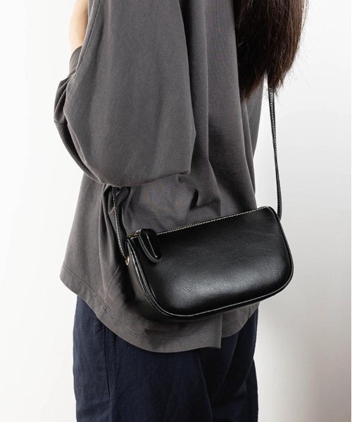 NiiNa(ニーナ)の「【 NiiNa / ニーナ 】高品質レザー2WAYクラシックミニバッグ(ショルダーバッグ・レディース・ブラウン/ホワイト/ダークブラウン/ブラック・FREE)」の11枚目の写真