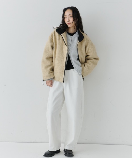 NUJOH(ヌゾ)の「Contrast Zip Boa Jacket / コントラストジップボアジャケット(ノーカラージャケット・レディース・ダークベージュ/アイボリー/グレー・FREE)」の12枚目の写真