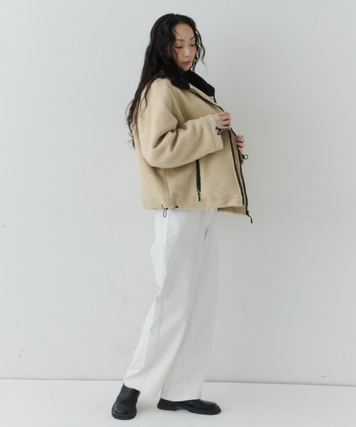 NUJOH(ヌゾ)の「Contrast Zip Boa Jacket / コントラストジップボアジャケット(ノーカラージャケット・レディース・ダークベージュ/アイボリー/グレー・FREE)」の14枚目の写真