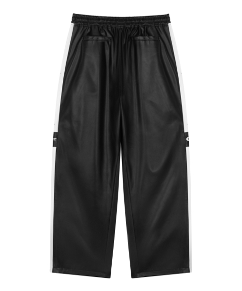 HYUNFIT（ヒョンフィット）の「PU LEATHER ICONIC TRACK PANTS（その他パンツ・メンズ・その他・MEDIUM/LARGE/X-LARGE）」の3枚目の写真