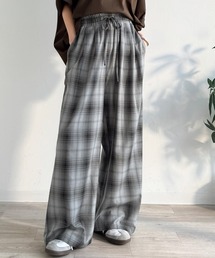 classicalelf（クラシカルエルフ）の「リラクシーなニュアンスたっぷり!オンブレチェック柄ワイドイージーパンツ（その他パンツ）」