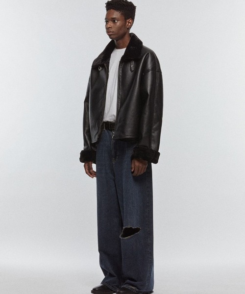 V2（ブイツー）の「V2／8227レザームートンコート(2wayカラー)（ムートンコート・メンズ・ブラック・MEDIUM/LARGE）」の4枚目の写真