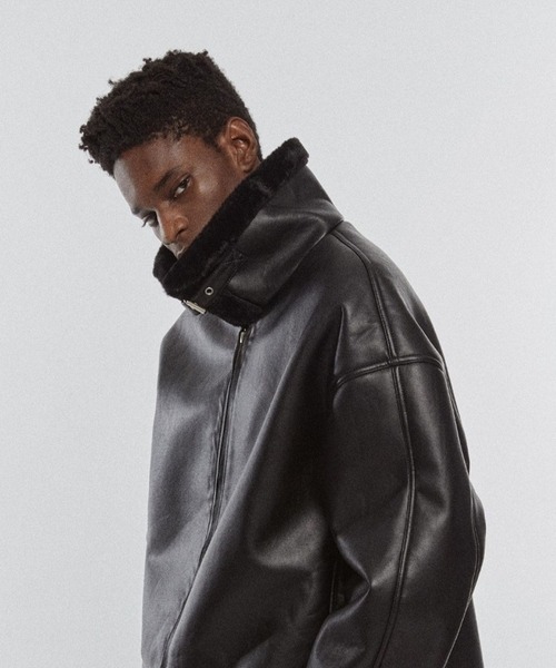 V2（ブイツー）の「V2／8227レザームートンコート(2wayカラー)（ムートンコート・メンズ・ブラック・MEDIUM/LARGE）」の9枚目の写真