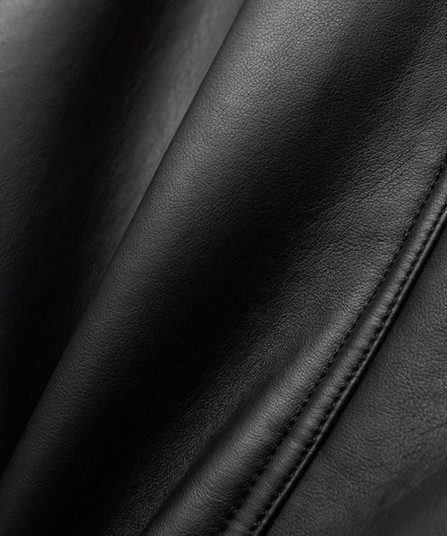 V2（ブイツー）の「V2／8227レザームートンコート(2wayカラー)（ムートンコート・メンズ・ブラック・MEDIUM/LARGE）」の17枚目の写真