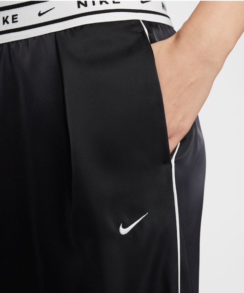 NIKE(ナイキ)の「NIKE AS W NSW OFFLN WVN STN PANT / ナイキ ウィメンズ NSW OFFLN ウーヴン STN パンツ 【SP】(その他パンツ・レディース・グリーン/ブラック・S/L/M)」の4枚目の写真