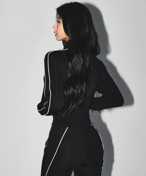 BORN TO WIN（ボーントゥウィン）の「W PIPING LINE ZIP UP JACKET [BLACK]（ジャージ・レディース・その他・1/2/3）」の9枚目の写真