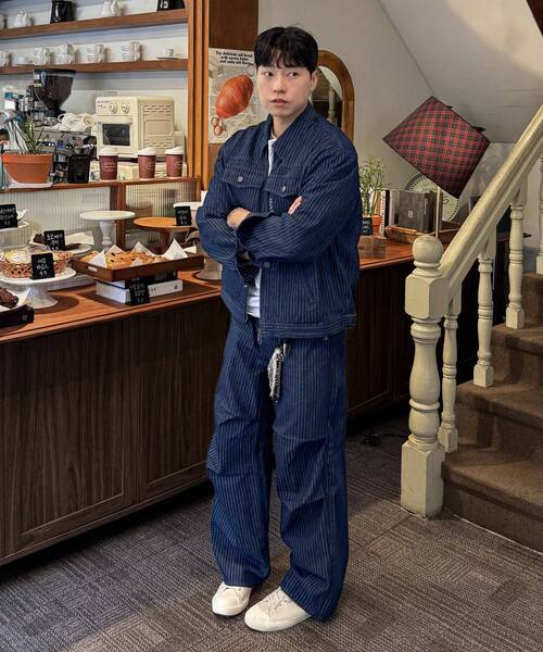 SEQUENZ(シークエンズ)の「※WEB限定 / セットアップ対応 / ダブルポケットリジッドデニムJK /sqnz double pocket zip denim(ブルゾン・メンズ・ネイビー/ブラック系その他・SMALL/LARGE/MEDIUM)」の11枚目の写真