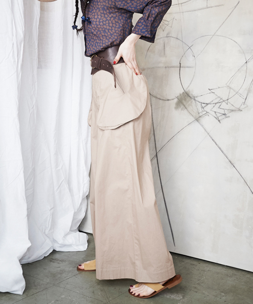 Ray BEAMS(レイビームス)の「RBS / パッチポケット ワイドパンツ(その他パンツ・レディース・ベージュ/ネイビー・0/1)」の2枚目の写真