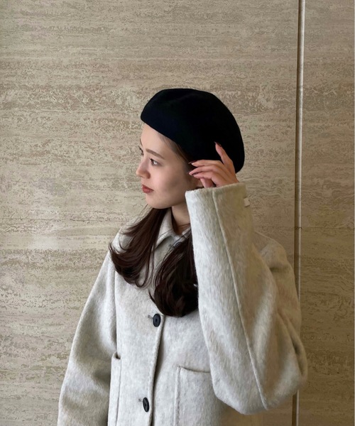 Amiur(エミレ)の「compact felt beret / コンパクトフェルトベレー(ハンチング/ベレー帽・レディース・ブラウン/チャコール/ブラック・FREE)」の4枚目の写真