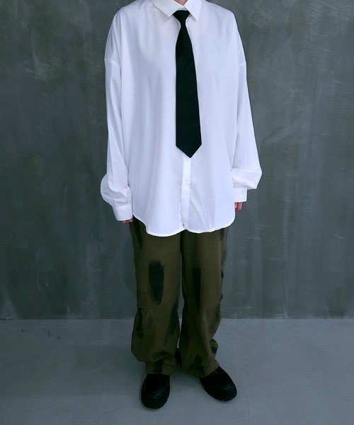 WESTBOY（ウエストボーイ）の「ネクタイ付き オーバーサイズ とろみ シャツ WO25W15TP02（シャツ/ブラウス・メンズ・ブラック/ホワイト・XL/M/L）」の3枚目の写真