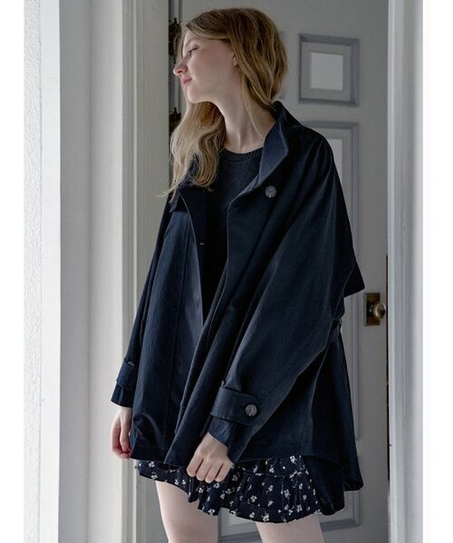 AVANT-G(アバン)の「Oversize Half Trench Coat - BLACK(ミリタリージャケット・レディース・その他・FREE)」の2枚目の写真