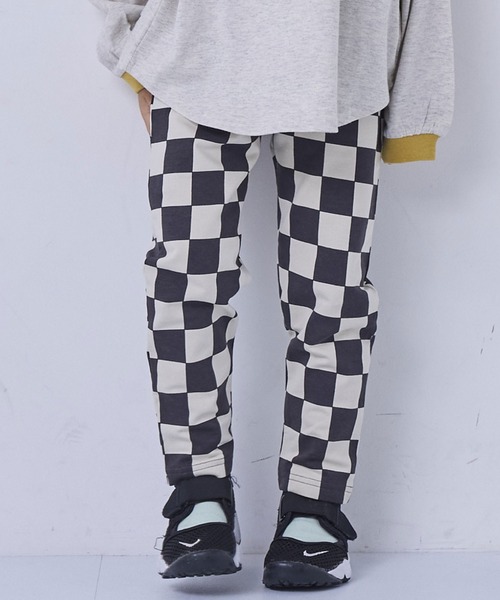 Life Support Products（ライフサポートプロダクツ）の「【26年春夏新色】【プチプラ】のびっと総柄パンツ（その他パンツ・キッズ・グリーン/カーキ/ブラック系1/ピンク/ライトグレー/レッド/ライトグリーン/ライトピンク/ライトブルー/ブラック/ブラック系2/パープル・90/130/100/95/80/120/110）」の3枚目の写真