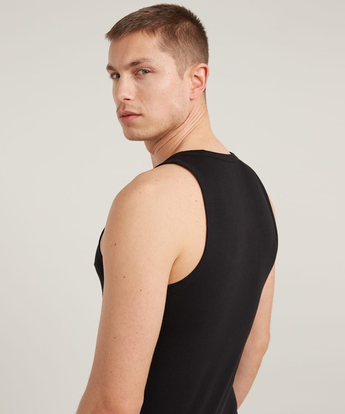 G-STAR（ジースター）の「Base Tank Top 2-Pack/ベーシックワンポイントロゴタンクトップ（タンクトップ・メンズ・ホワイト/ダークブラック・LARGE/MEDIUM/SMALL/X-SMALL/X-LARGE）」の10枚目の写真