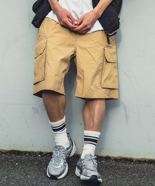 KiU（キウ）の「ウォーターリペレントカーゴハーフパンツ（カーゴパンツ・メンズ・ブラック/ベージュ・X-LARGE/LARGE/MEDIUM）」の10枚目の写真