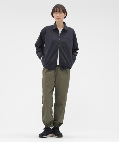 MARGARET HOWELL（マーガレットハウエル）の「WATER REPELENT NYLON POPLIN（Tシャツ/カットソー・レディース・ネイビー/カーキ・2/1）」の12枚目の写真