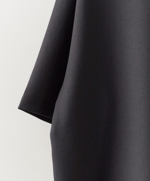 DESCENTE ALLTERRAIN(デサント オルテライン)の「DESCENTE ALLTERRAIN/デサントオルテライン STRETCH TWILL H/S T-SHIRT ブランドロゴ 半袖Tシャツ 2026年春夏(Tシャツ/カットソー・メンズ・ブラック・M/L/O)」の3枚目の写真