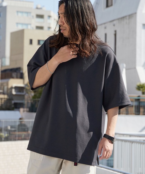 DESCENTE ALLTERRAIN(デサント オルテライン)の「DESCENTE ALLTERRAIN/デサントオルテライン STRETCH TWILL H/S T-SHIRT ブランドロゴ 半袖Tシャツ 2026年春夏(Tシャツ/カットソー・メンズ・ブラック・M/L/O)」の9枚目の写真