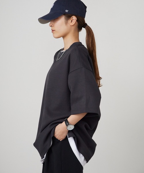 DESCENTE ALLTERRAIN(デサント オルテライン)の「DESCENTE ALLTERRAIN/デサントオルテライン STRETCH TWILL H/S T-SHIRT ブランドロゴ 半袖Tシャツ 2026年春夏(Tシャツ/カットソー・メンズ・ブラック・M/L/O)」の18枚目の写真