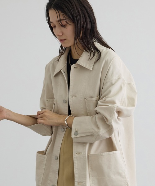 SALON adam et rope'（サロン アダム エ ロペ）の「【WEB・一部店舗限定】ブロークンツイルカバーオール（カバーオール・レディース・カーキ/ベージュ系その他2・FREE）」の2枚目の写真