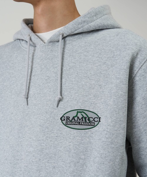 Gramicci（グラミチ）の「HALF DOME HOODED SWEATSHIRT｜ハーフドームフーデッドスウェットシャツ（パーカー・メンズ・レッド/ヘザーグレー/ブラック・S/M/XL/XXL/L）」の2枚目の写真