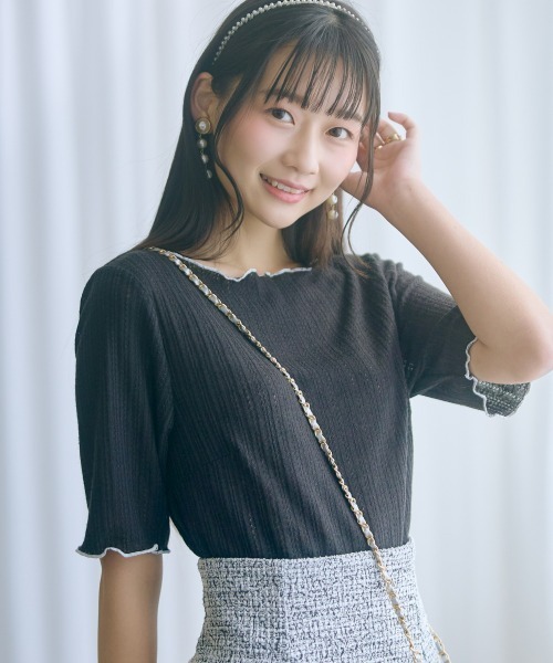 marun(マルン)の「<大きいサイズ>配色メロウカットソー marun(Tシャツ/カットソー・レディース・オフホワイト/サックスブルー/ブラック/ピンク系・4L/3L/LL/L/5L)」の2枚目の写真