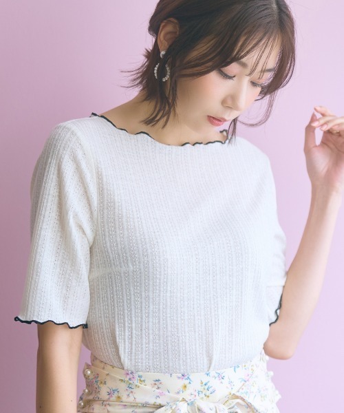 marun(マルン)の「<大きいサイズ>配色メロウカットソー marun(Tシャツ/カットソー・レディース・オフホワイト/サックスブルー/ブラック/ピンク系・4L/3L/LL/L/5L)」の9枚目の写真