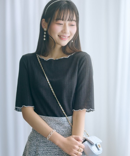 marun(マルン)の「<大きいサイズ>配色メロウカットソー marun(Tシャツ/カットソー・レディース・オフホワイト/サックスブルー/ブラック/ピンク系・4L/3L/LL/L/5L)」の12枚目の写真
