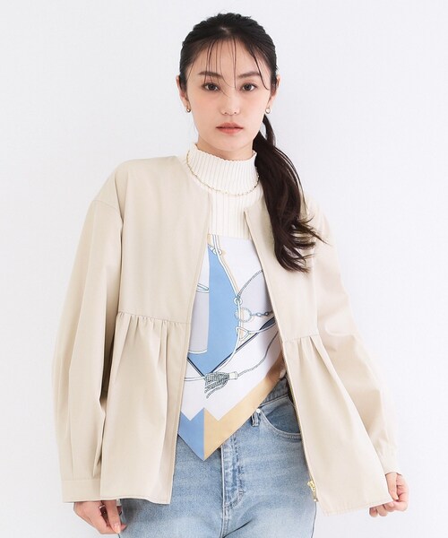 OPAQUE.CLIP（オペークドットクリップ）の「撥水ノーカラーペプラムブルゾン【洗濯機OK/抗ピル】（ブルゾン・レディース・オフホワイト/ネイビー/ライトベージュ・36/42/38/40）」の2枚目の写真