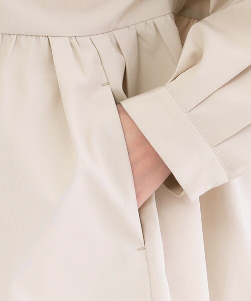 OPAQUE.CLIP（オペークドットクリップ）の「撥水ノーカラーペプラムブルゾン【洗濯機OK/抗ピル】（ブルゾン・レディース・オフホワイト/ネイビー/ライトベージュ・36/42/38/40）」の4枚目の写真