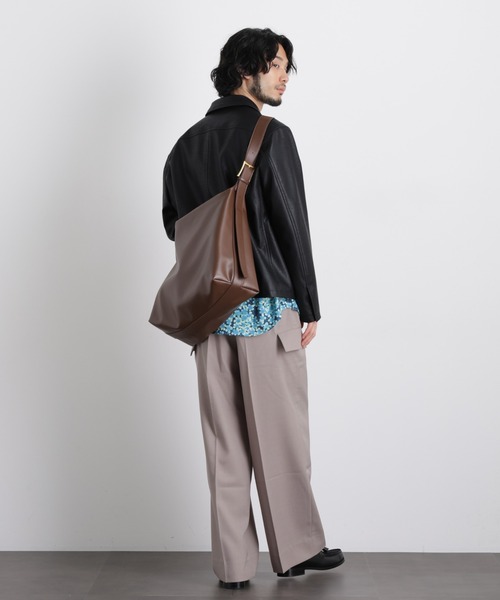 NANO universe（ナノユニバース）の「｢WARP PRINT｣ ライニング フェイクレザーショルダー（ショルダーバッグ・メンズ・ブラウン/ブラック・F）」の5枚目の写真