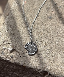 ISOOK（アイスー）の「【ISOOK / アイスー】コインモチーフネックレス / ペンダント 小ぶり シンプル 華奢 大人カジュアル 金 銀 ゴールド シルバー ZOZOTOWN限定（ネックレス）」