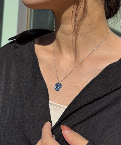 ISOOK（アイスー）の「【ISOOK / アイスー】コインモチーフネックレス / ペンダント 小ぶり シンプル 華奢 大人カジュアル 金 銀 ゴールド シルバー ZOZOTOWN限定（ネックレス・レディース・シルバー/ゴールド・FREE）」の9枚目の写真