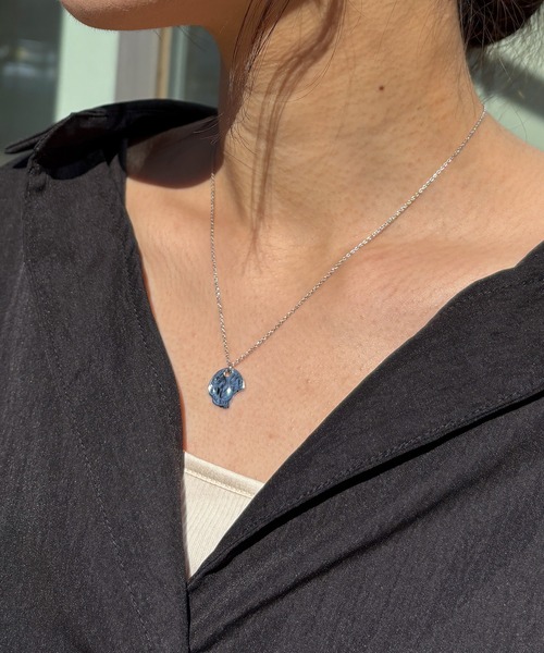 ISOOK（アイスー）の「【ISOOK / アイスー】コインモチーフネックレス / ペンダント 小ぶり シンプル 華奢 大人カジュアル 金 銀 ゴールド シルバー ZOZOTOWN限定（ネックレス・レディース・シルバー/ゴールド・FREE）」の6枚目の写真