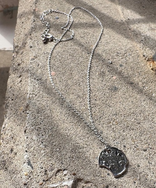 ISOOK（アイスー）の「【ISOOK / アイスー】コインモチーフネックレス / ペンダント 小ぶり シンプル 華奢 大人カジュアル 金 銀 ゴールド シルバー ZOZOTOWN限定（ネックレス・レディース・シルバー/ゴールド・FREE）」の20枚目の写真