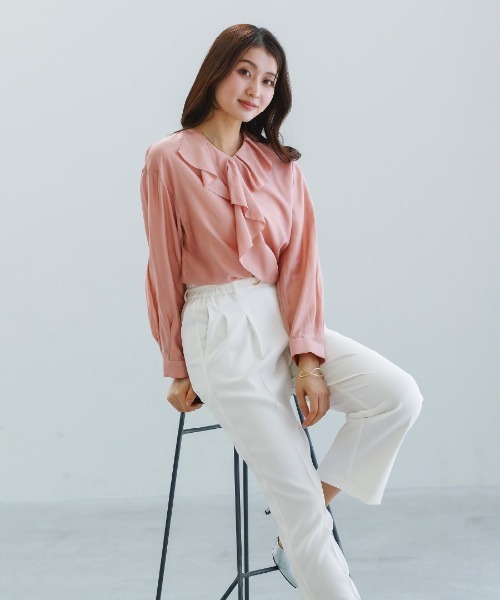 White Collection(ホワイトコレクション)の「【 繊細に揺れる 】シルキーローン・ラッフルフリルブラウス(シャツ/ブラウス・レディース・ミント/コーラルピンク/ホワイト・M)」の6枚目の写真