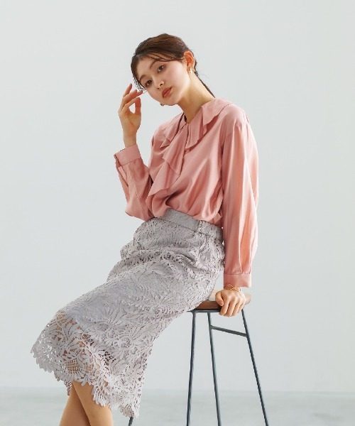 White Collection(ホワイトコレクション)の「【 繊細に揺れる 】シルキーローン・ラッフルフリルブラウス(シャツ/ブラウス・レディース・ミント/コーラルピンク/ホワイト・M)」の8枚目の写真