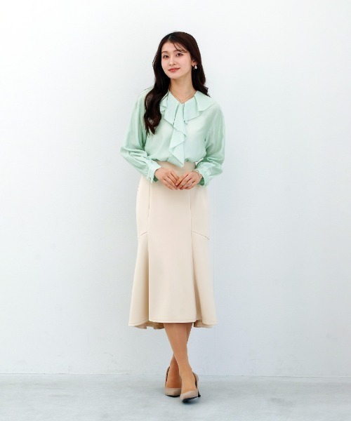 White Collection(ホワイトコレクション)の「【 繊細に揺れる 】シルキーローン・ラッフルフリルブラウス(シャツ/ブラウス・レディース・ミント/コーラルピンク/ホワイト・M)」の12枚目の写真