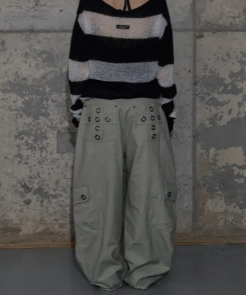 FANCY CLUB(ファンシークラブ)の「◇FANCYCLUB◇ブランド直輸入正規品/クロス ポケット カーゴ パンツ CROSS POCKET CARGO PANTS(カーゴパンツ・レディース・ライトカーキ/ブラック/ピンクベージュ・M/S)」の2枚目の写真