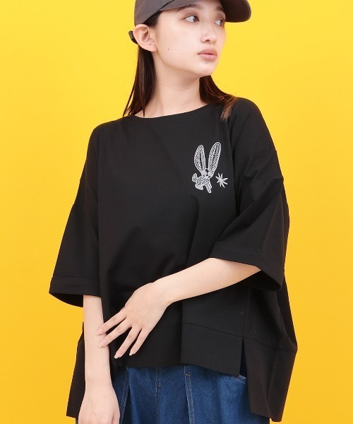 チチカカ(チチカカ)の「Orale! アレブリヘ刺繍ワイドTシャツ(Tシャツ/カットソー・レディース・ピンク/ブラック/ブルー・FREE)」の2枚目の写真