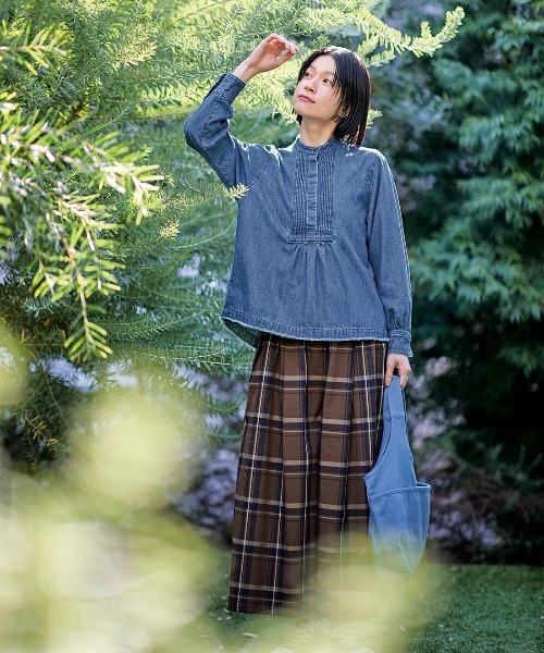 Sunny clouds（サニークラウズ）の「サニークラウズ　グレイッシュブルーのキャンバスバッグ（トートバッグ・レディース・ブルー・ONE SIZE）」の6枚目の写真