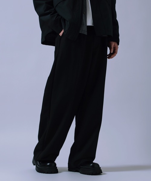 improves(インプローブス)の「ワンタック ワイド ストレート パンツ(その他パンツ・メンズ・ブラック系/ブラック/インディゴブルー/ブラウン・LARGE/MEDIUM)」の1枚目の写真