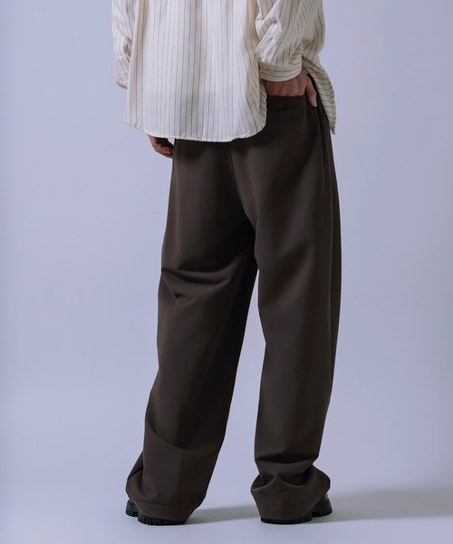 improves(インプローブス)の「ワンタック ワイド ストレート パンツ(その他パンツ・メンズ・ブラック系/ブラック/インディゴブルー/ブラウン・LARGE/MEDIUM)」の21枚目の写真