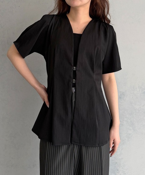 &g'aime(アンジェム)の「【&g'aime 】ウエストタックチュニック Waist-Tucked Tunic(シャツ/ブラウス・レディース・グレイッシュベージュ/ブラック・FREE)」の3枚目の写真